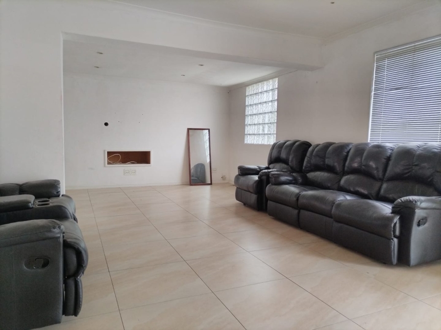 2 Bedroom Property for Sale in Edgemead Western Cape